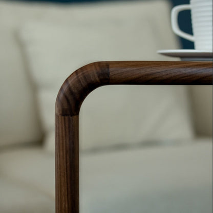 Table d'appoint à cadre solide Carlisha